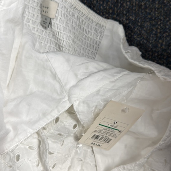 A new day halter eyelet dress M // 080126 - Picture 2 of 2
